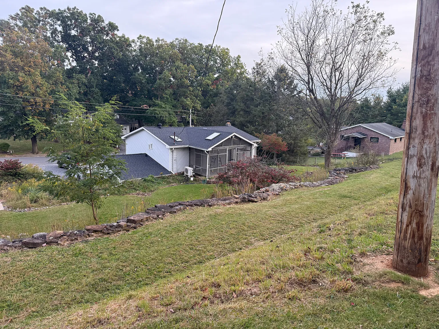 2 bed, 1.5 bath, 1326 sqft, $1,500 — Photo 2