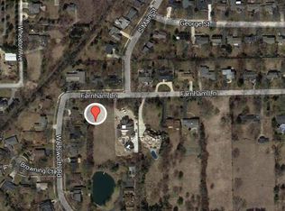 110 W Farnham Ln, Wheaton, IL 60189