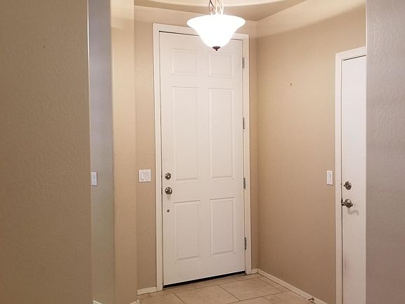 4th image of 2080 W Olive Way