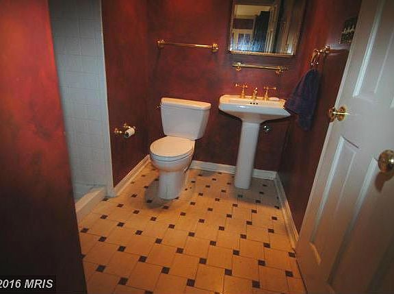 4th image of 2313 Nancarles Dr