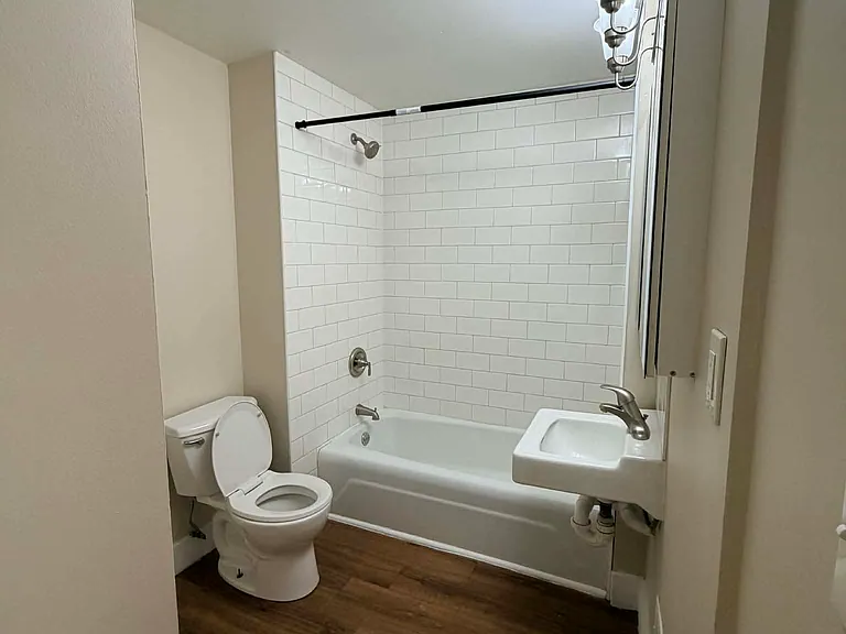 1903 S 7th St #1903 — Photo 8