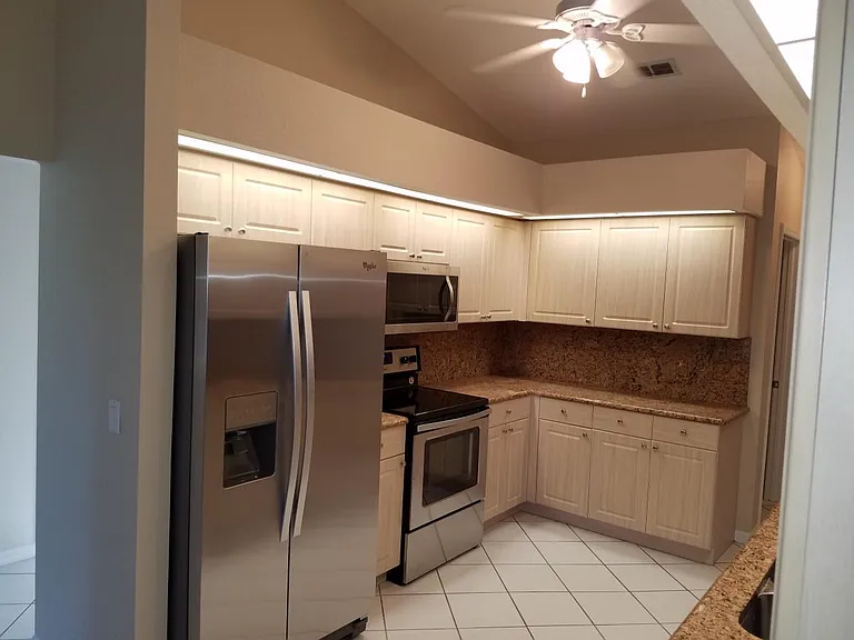 314 SE 21st Ln — Photo 25