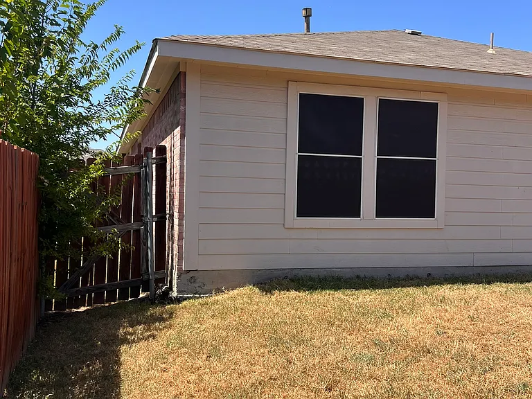 1017 Alexandria Dr — Photo 27