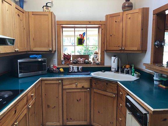 5th image of 609 Nestora Ave