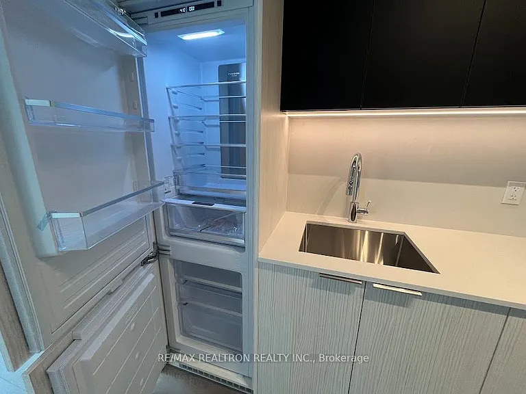 308 Jarvis St #1202 — Photo 13