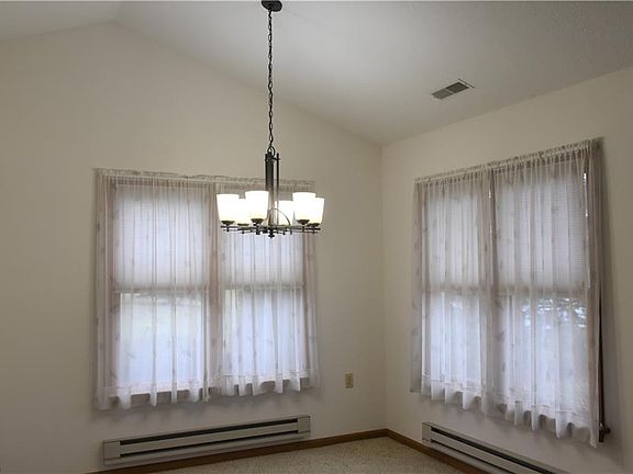 4th image of 5382 Goldenrod Ln