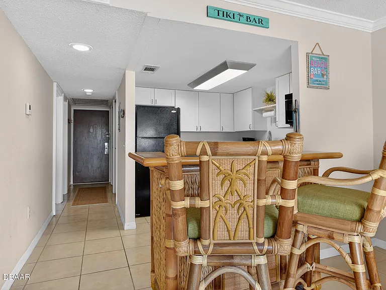 935 N Halifax Ave #410 — Photo 8