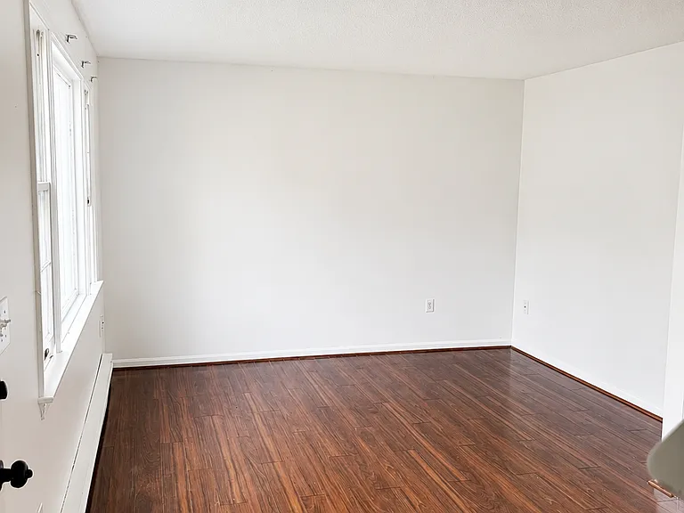 89 Lancaster Ave #B — Photo 3