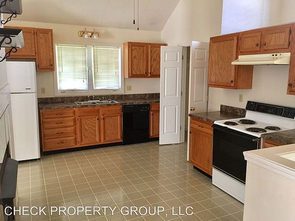 5th image of 278 Oakview Dr