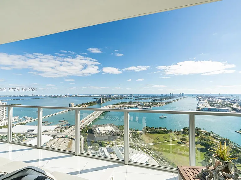 1100 Biscayne Blvd #4103 — Photo 20