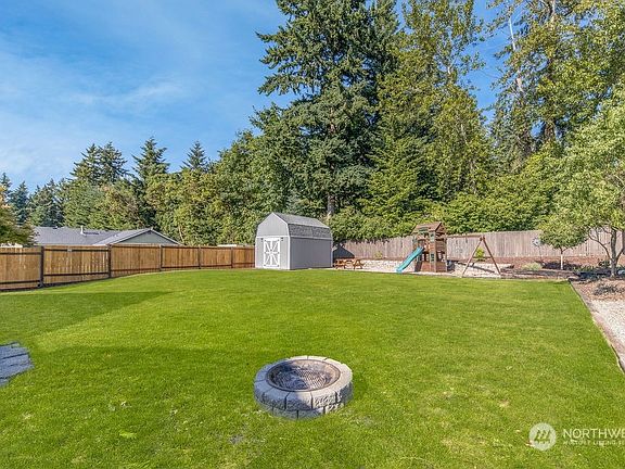 4th image of 6301 41st Avenue E