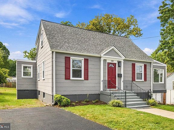 2nd image of 2508 Lindell St