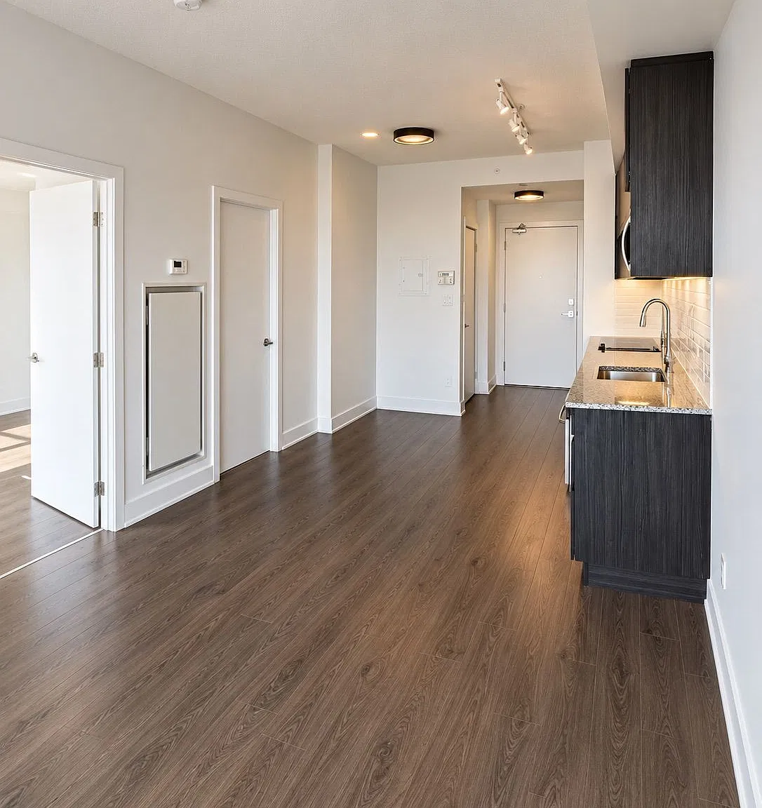 1 bed, $2,300 — Photo 2