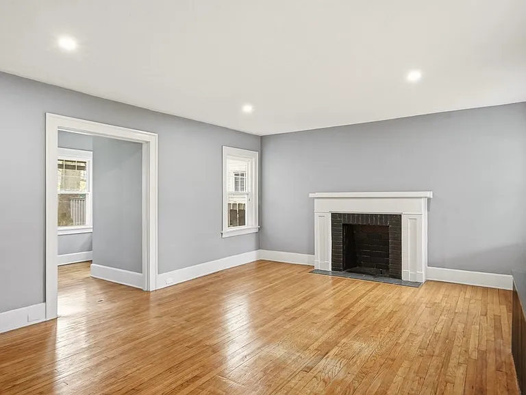 2209 Lamberton Rd — Photo 2
