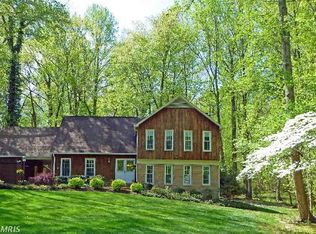 11419 Vale Spring Dr, Oakton, VA 22124