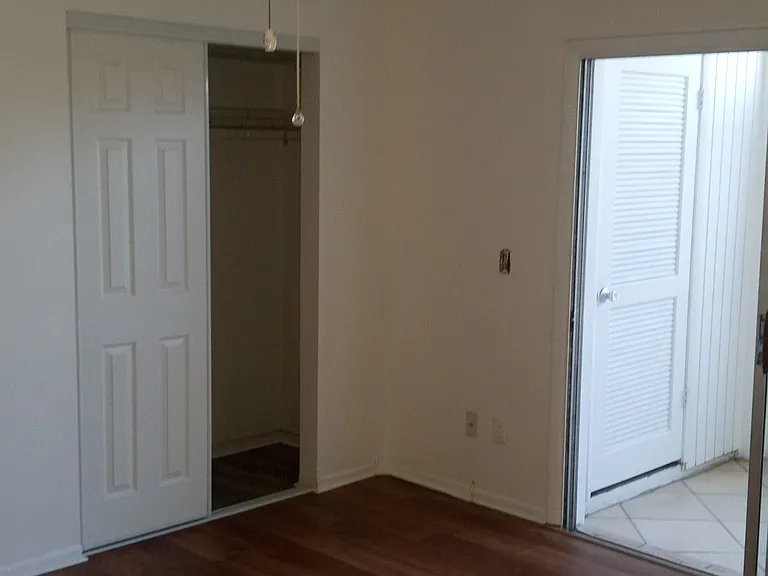 1225 NW 21st St #3400 — Photo 13
