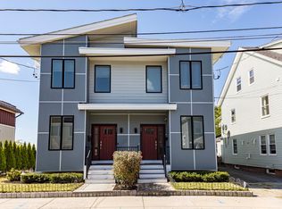 37 Bacon St Unit 37, Watertown, MA 02472