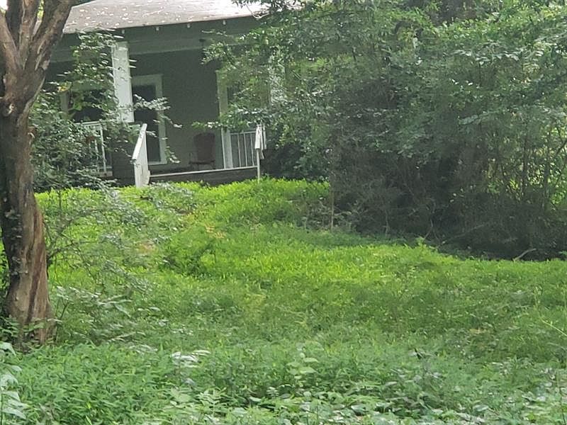 2nd image of 1841 Harbin Rd SW