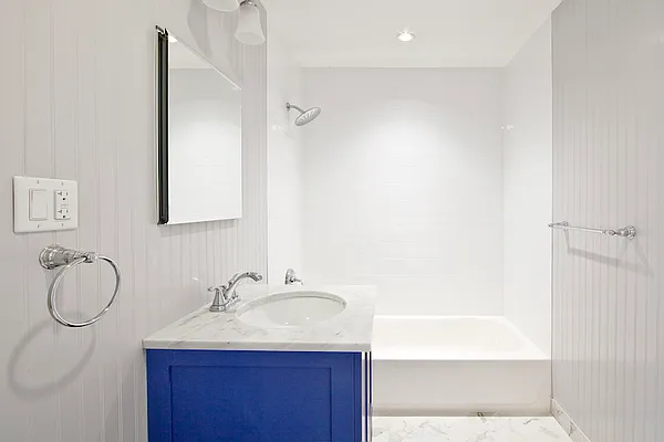 Rented by Bold New York | media 18