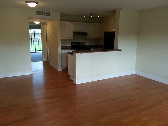 1st image of 1828 Meadows Circle #1828