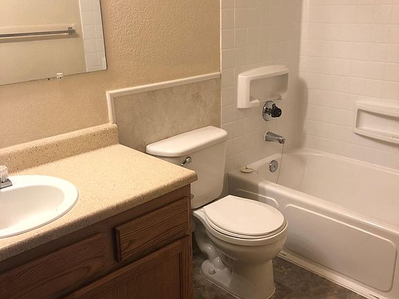 3rd image of 4698 SE Conifer Park Dr #D301