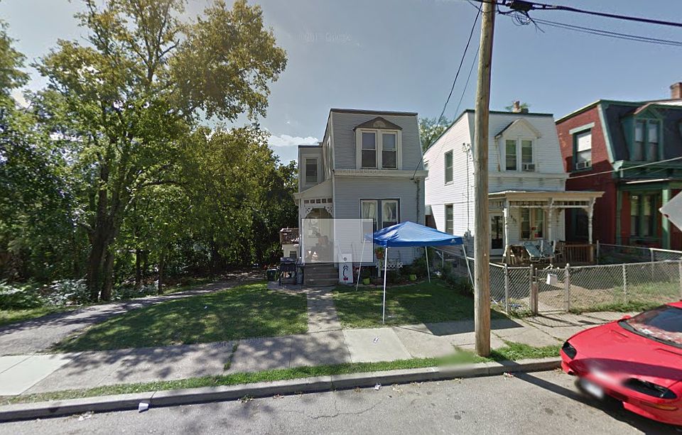 1st image of 915 Fairbanks Ave
