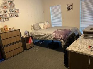 10 W Northwood Ave #209, Columbus, OH 43201