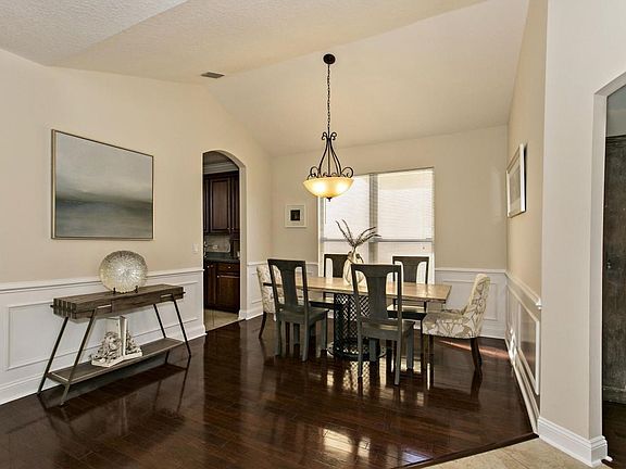005_Dining Room