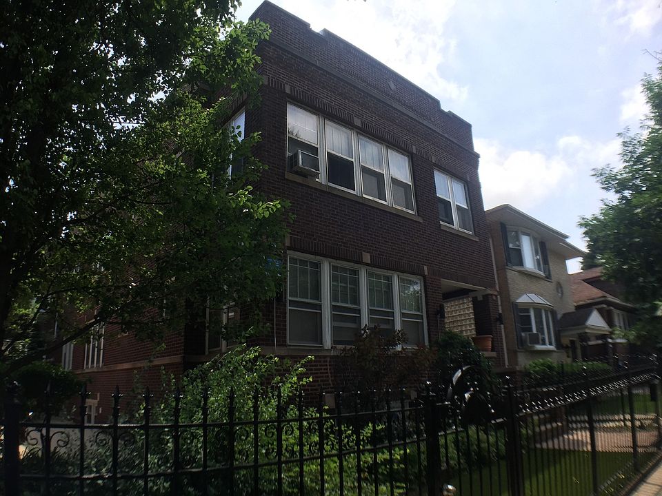 1st image of 4821 W Cornelia Ave
