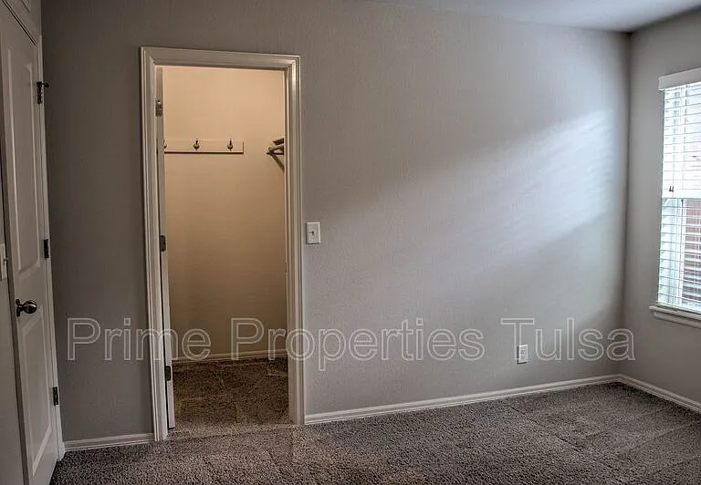 3208 W Fredericksburg St — Photo 15