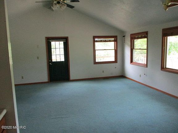 4th image of 69350 Christiann Creek Dr