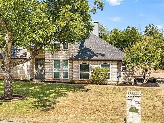 5th image of 6105 Belvidere Cir