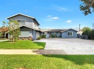 2076 S Eileen Dr, Anaheim, CA 92802