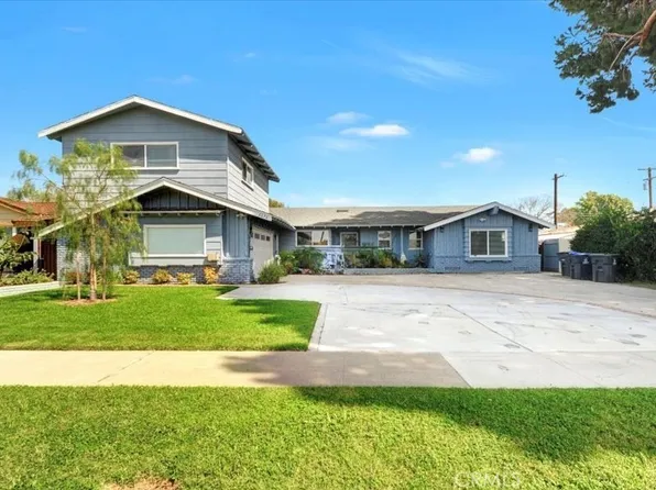2076 S Eileen Dr, Anaheim, CA 92802