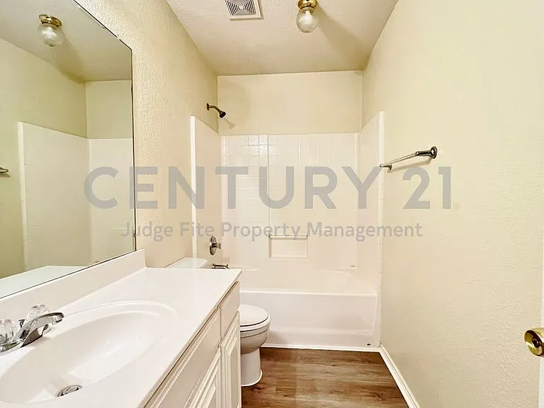 1103 Savage Dr — Photo 12