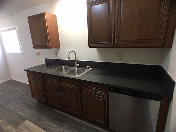 2nd image of 607 Emily St APT B