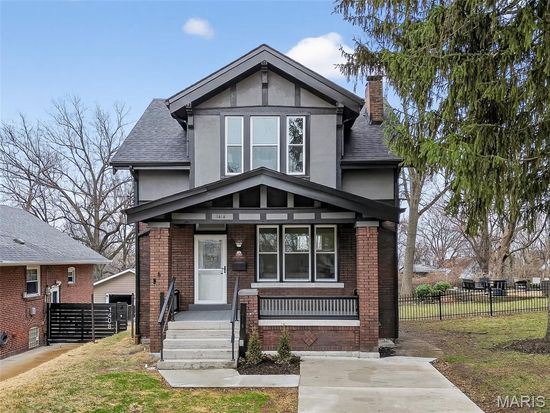 1414 McCausland Ave, Saint Louis, MO 63117
