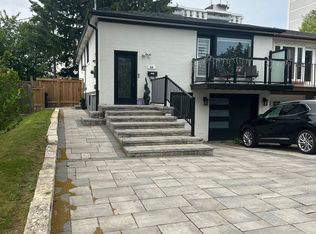 68 Knighton Dr #Basement, Toronto, ON M4A 1W2