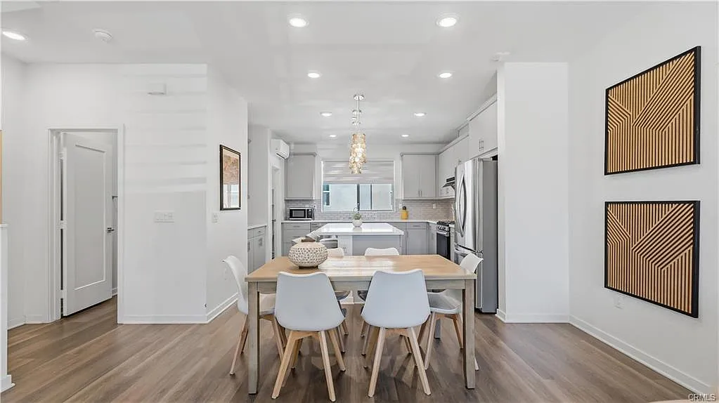 3 bed, 3.5 bath, 1750 sqft, $3,600 — Photo 4