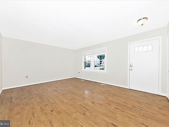 4th image of 8211 Winter Snow Ct