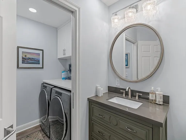 5250 E Harbor Village Dr #102 — Photo 24