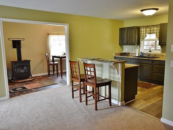 3rd image of 1264 Arrowhead Dr