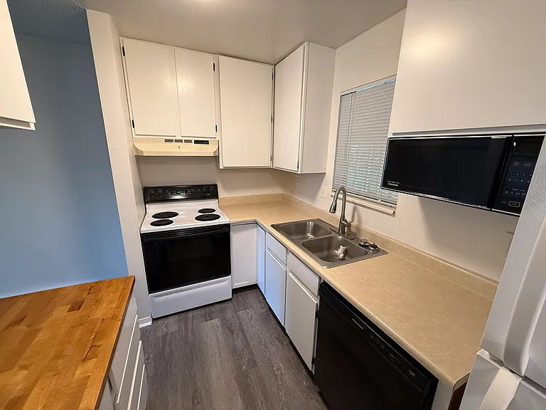 720 City Park Ave #A132 — Photo 3