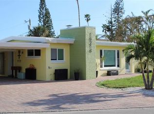 16214 Redington Dr, Redington Beach, FL 33708