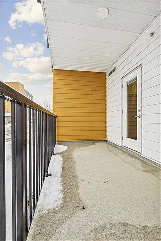 1673 Huron Rd — Photo 46