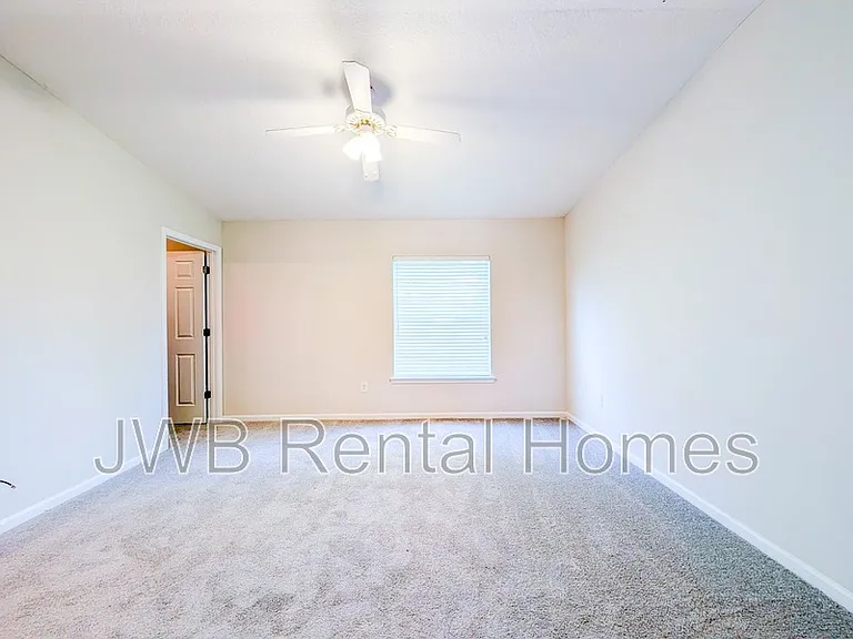 6416 Shortleaf Pl — Photo 9