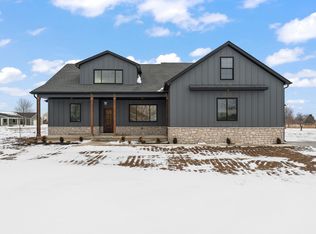 3979 Tomahawk Cir, La Porte, IN