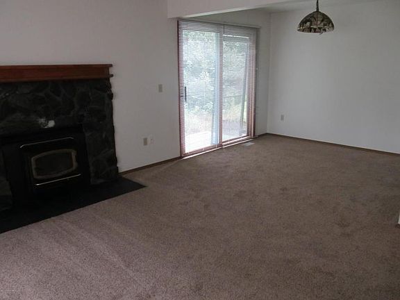 5th image of 540 Saint Lazaria Cir