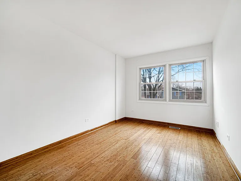 541 S Warrington Rd — Photo 12