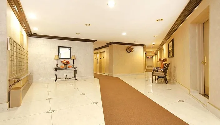 Sold by REMAX Elite | media 18